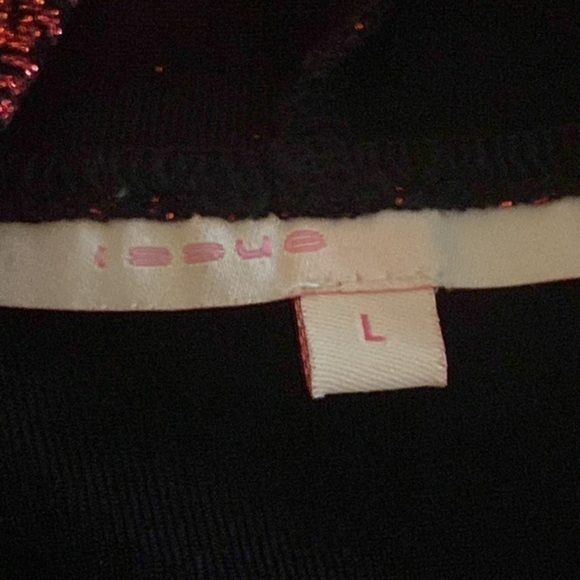 Beautiful dress size L like new Stretch with padded shoulders and a hood - Picture 5 of 9